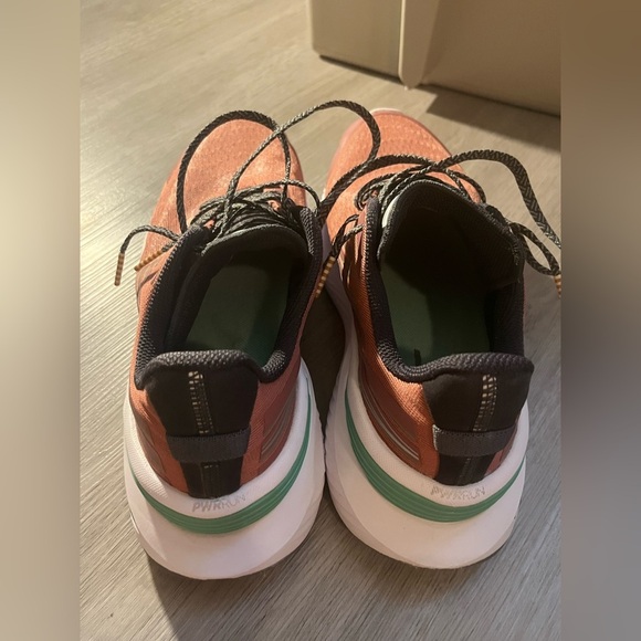 Saucony Endorphin Shift 3 - Picture 3 of 10